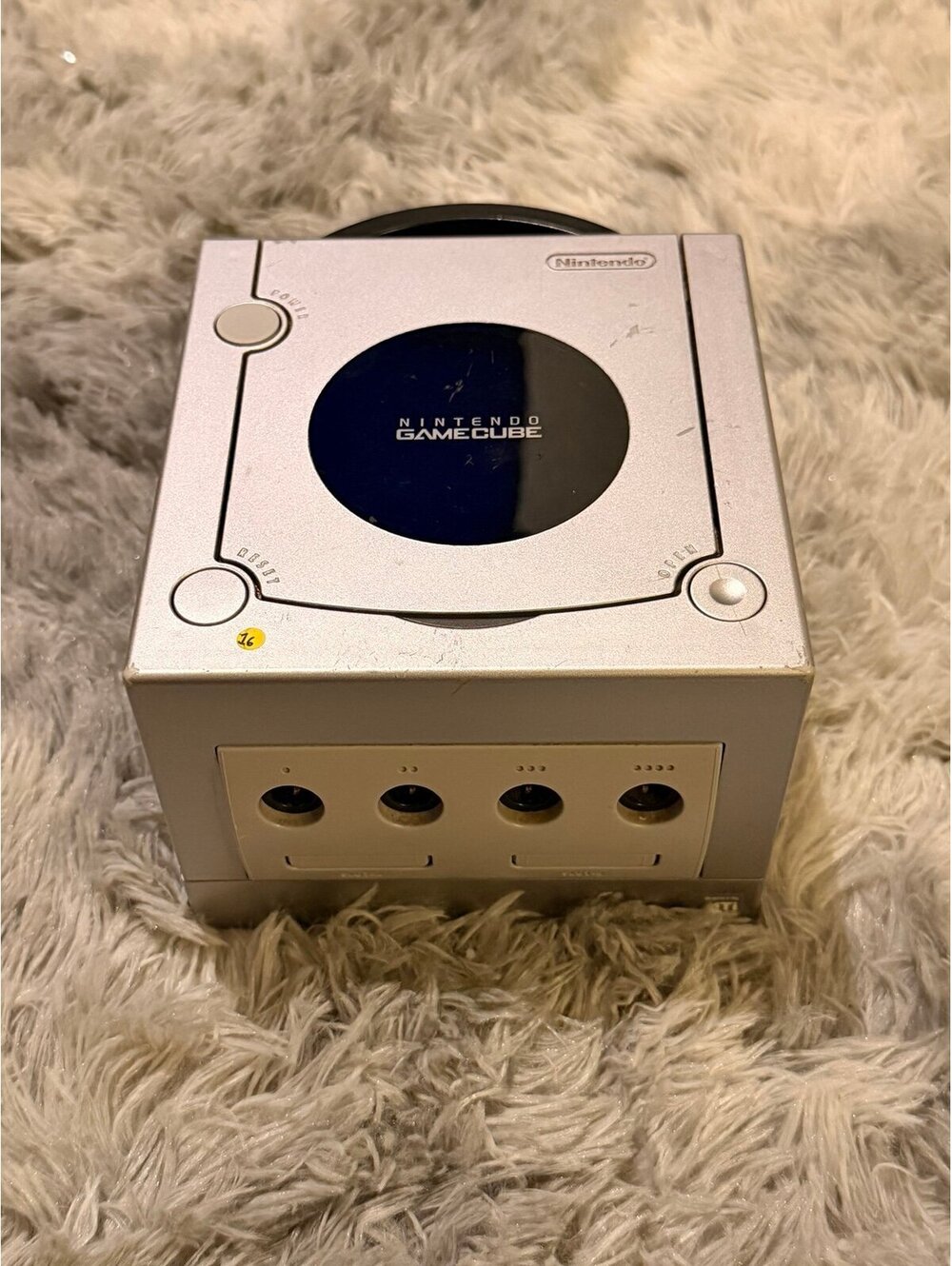 Nintendo GameCube Platinum (NOT READING GAMES)